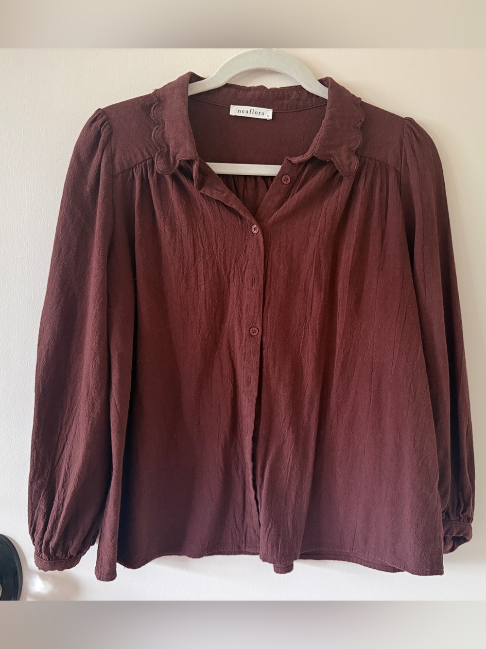 EUC NEUFLORA LAFAYETTE TOP - MAROON - M